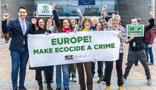 Victoire : l’UE inscrit le crime d’écocide dans le droit européen !